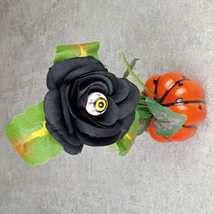 👻🍒 Halloween Black Rose Eye Pumpkin